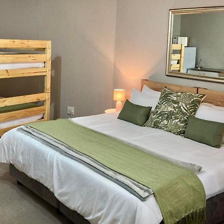 Aloe Cottage Mbombela Bagian luar foto