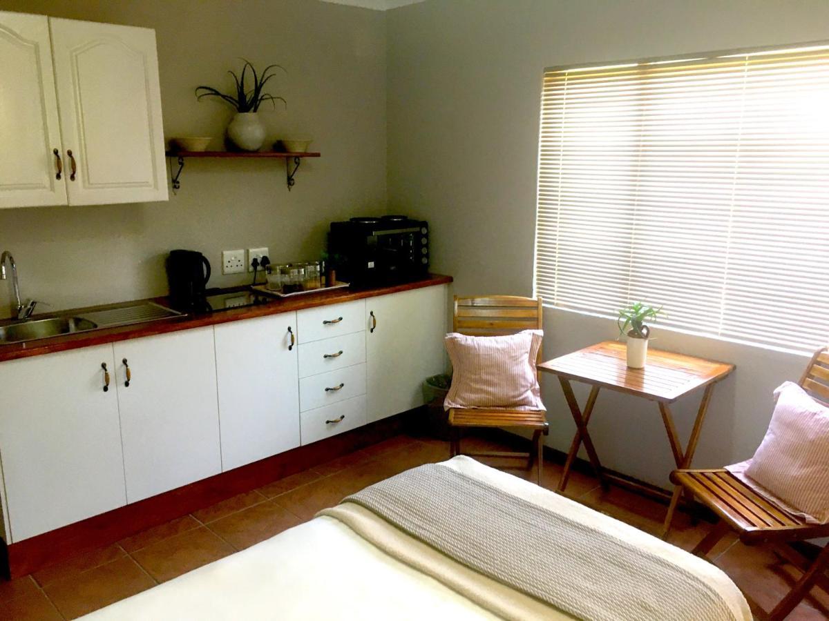Aloe Cottage Mbombela Bagian luar foto